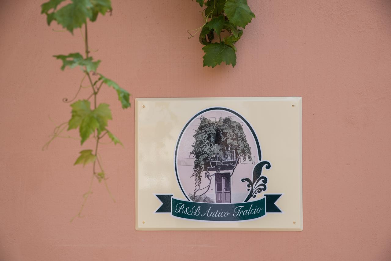 B&B Antico Tralcio Antignano  Buitenkant foto